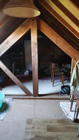 Bâtiments réhabilitables et terrain constructible en campagne