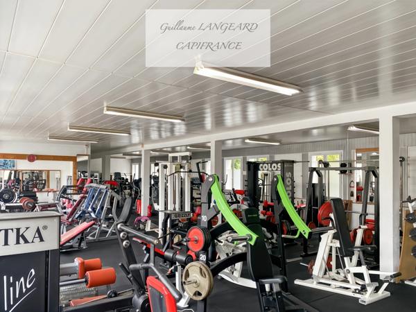 À vendre Oyonnax - Bâtiment mixte locaux professionnels et Appartement d'habitation