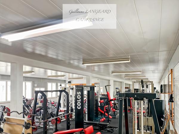 À vendre Oyonnax - Bâtiment mixte locaux professionnels et Appartement d'habitation