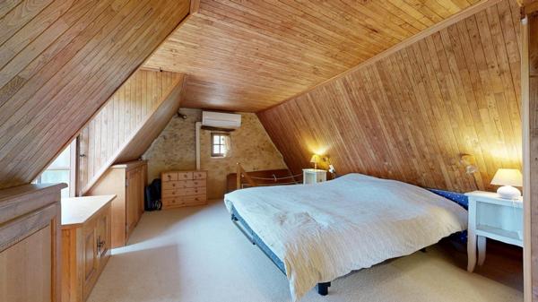 Maison, dépendances et terrain