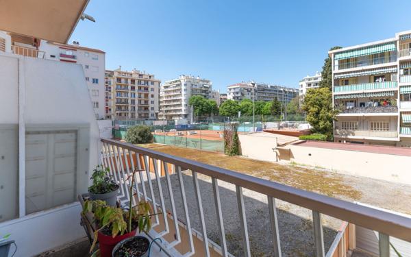 Appartement à vendre    2 pièces • 56,02 m2 Nice