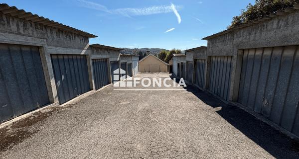Location Parking - Ruy-montceau 38300