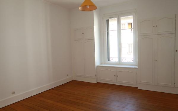 Appartement à louer    3 pièces •  Strasbourg
