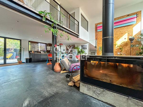 Maison type Loft quartier Partage des Eaux - l'Isle sur la Sorgue