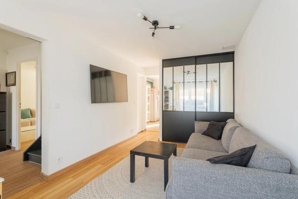 Maison
         4 pièces
        - 103 m² Exclusivité 337 000 € *