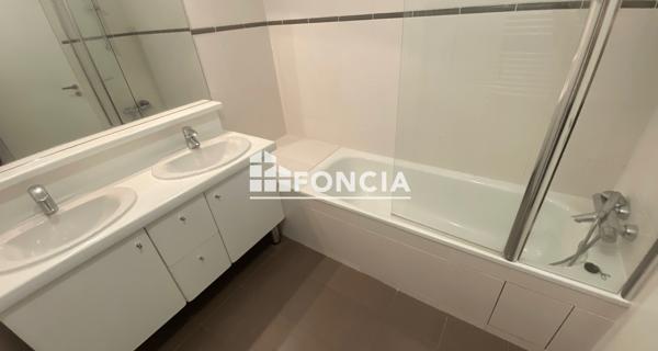 Location Appartement 4 pièces 117.74 m² - Antony 92160