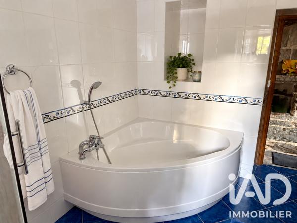 Maison à vendre 4 pièces 180 m² Besse