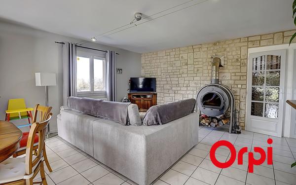 Maison à vendre    4 pièces •  Ruy