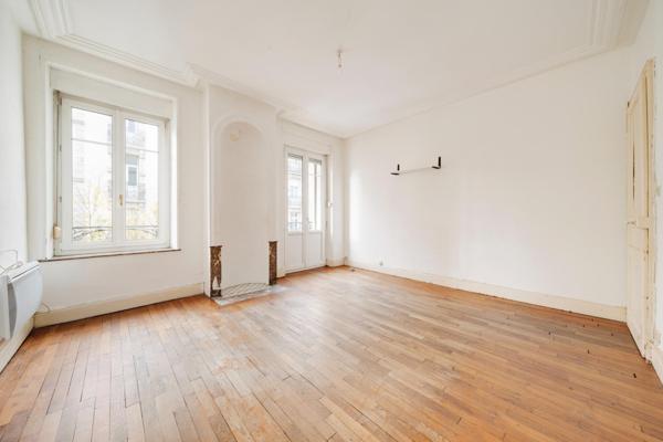 Appt avec charme à rénover dans quartier recherché