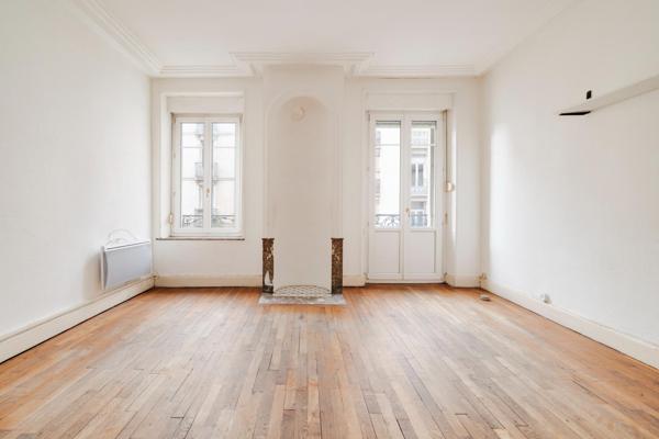 Appt avec charme à rénover dans quartier recherché