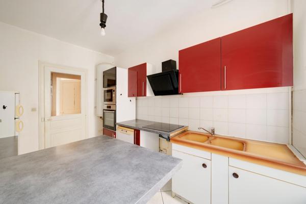 Appt avec charme à rénover dans quartier recherché