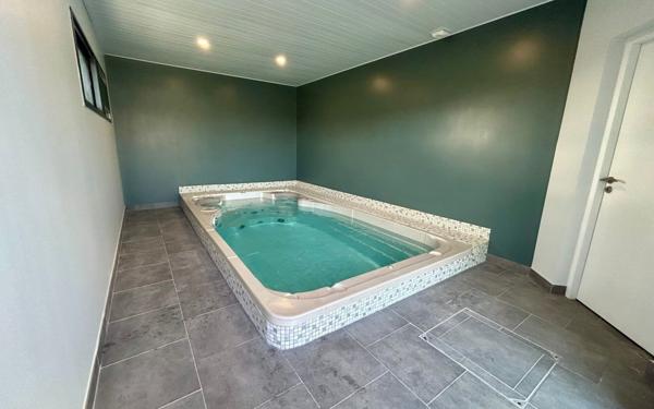 Maison à vendre    4 pièces •  Saubion