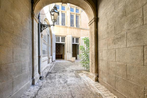 Hôtel particulier en plein centre historique