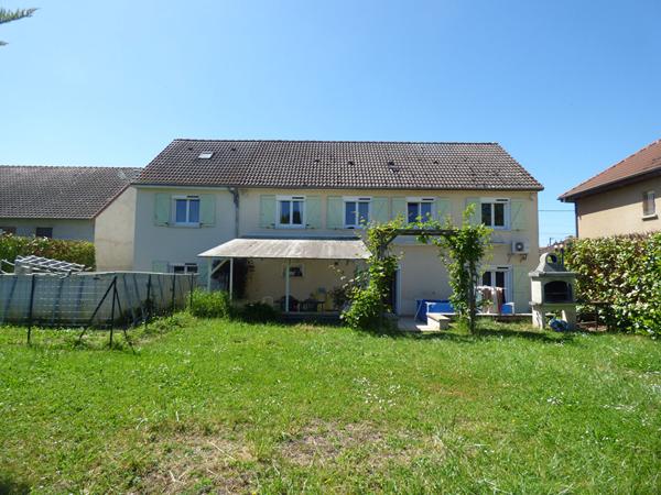 Maison 8 pièces 166 m2