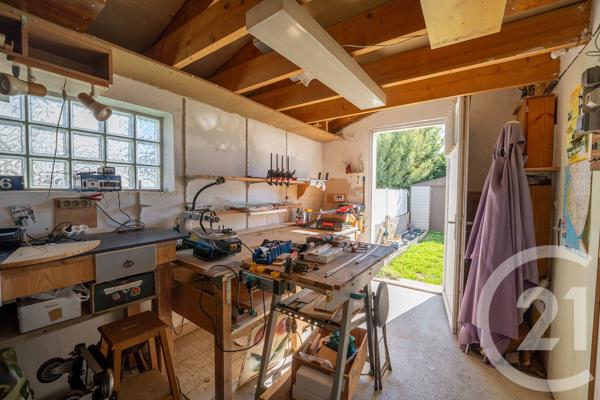 Maison à vendre  5 pièces - 122 m 2   SAUJON  - 17