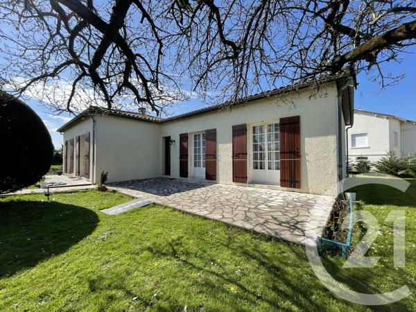 Maison à vendre  5 pièces - 122 m 2   SAUJON  - 17