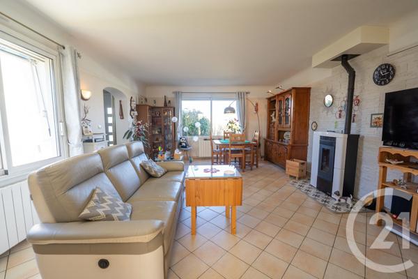 Maison à vendre  5 pièces - 122 m 2   SAUJON  - 17