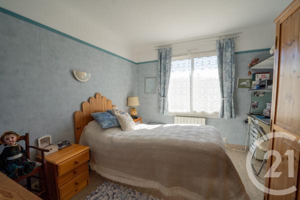 Maison à vendre  5 pièces - 122 m 2   SAUJON  - 17