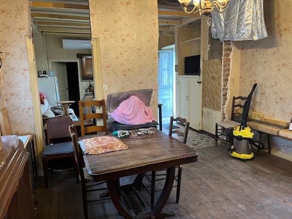 Maison à rénover située au coeur de Vayres Vayres