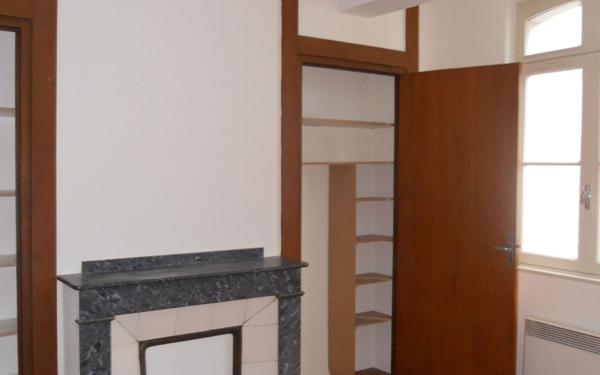 Immeuble à vendre    12 pièces •  Castres