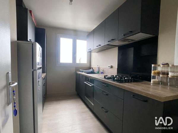 Location appartement 3 pièces 66 m² Tinqueux
