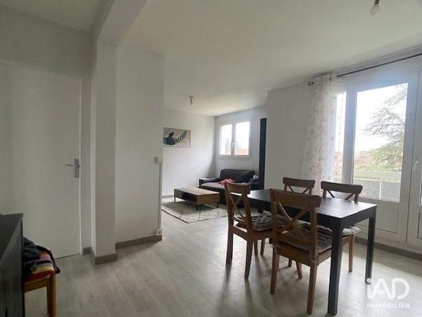 Location appartement 3 pièces 66 m² Tinqueux