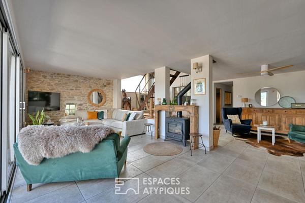 Bâtisse de caractère rénovée avec vue magnifique