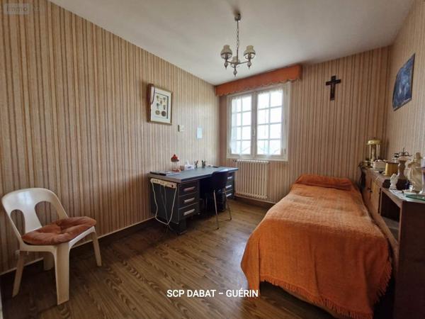 Maison à vendre à Saint-Hilaire-du-Harcouët dans la Manche (50600), ref : 8431