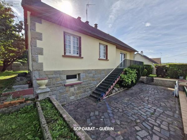 Maison à vendre à Saint-Hilaire-du-Harcouët dans la Manche (50600), ref : 8431