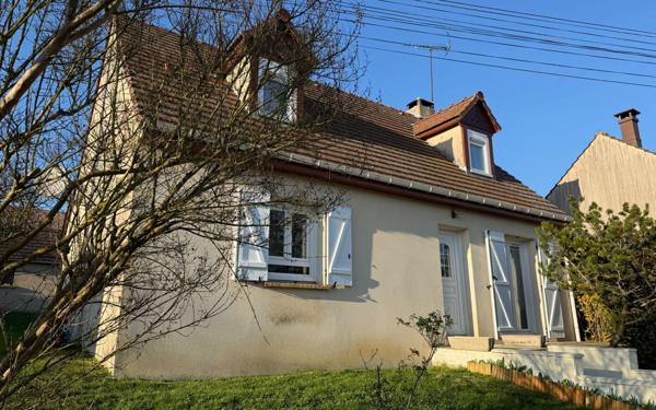 Maison à vendre    5 pièces • 104 m2 Jouy-le-Châtel