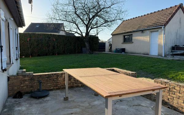 Maison à vendre    5 pièces • 104 m2 Jouy-le-Châtel