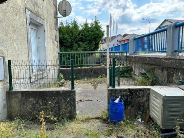 Grand appartement à rénover au Thillot .