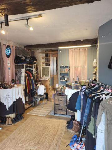 Location local commercial Nevers - 25 m² - 305 €/mois