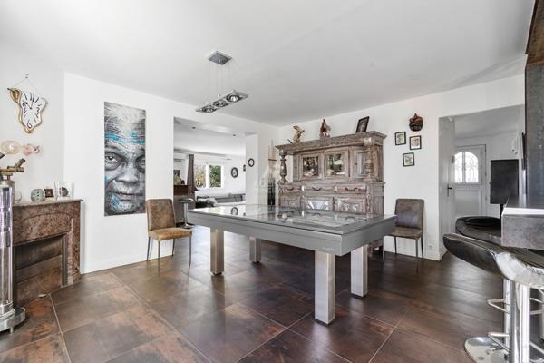 Maison Orgeval 10 pièce(s) 163m2 €725 000 ** - Référence 17300