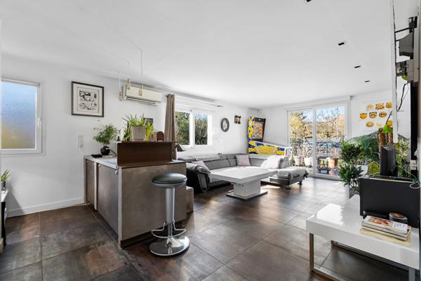 Maison Orgeval 10 pièce(s) 163m2 €725 000 ** - Référence 17300