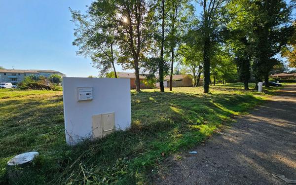 Terrain à vendre    Saint-Pierre-du-Mont