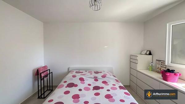 Vente                                                      Villa
                        
                     6 pièces                      162 m2                     à Cagnes-sur-Mer