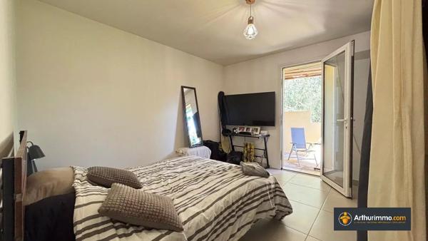 Vente                                                      Villa
                        
                     6 pièces                      162 m2                     à Cagnes-sur-Mer