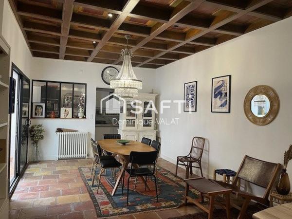 L'élégance d'un ancien hôtel particulier aménagé au confort actuel