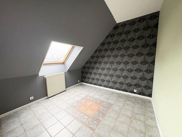 Maison à 9KM de AUNEAU (28700) 5 pièce(s) 185 m2