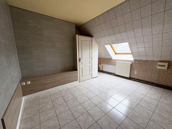 Maison à 9KM de AUNEAU (28700) 5 pièce(s) 185 m2