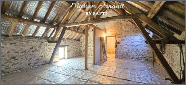 Ancien Corps de ferme avec grange et terrain attenant