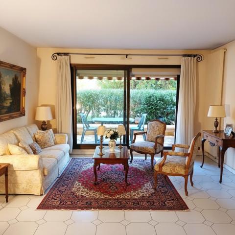 Appartement T3 avec terrasse et parking - Raspail