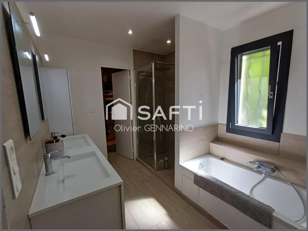 SUPERBE VILLA DE TYPE 6 AVEC PISCINE & JACUZZI