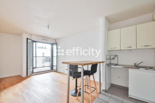 Appartement
         2 pièces
        - 41 m² 225 000 € *