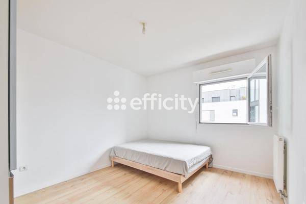 Appartement
         2 pièces
        - 41 m² 225 000 € *
