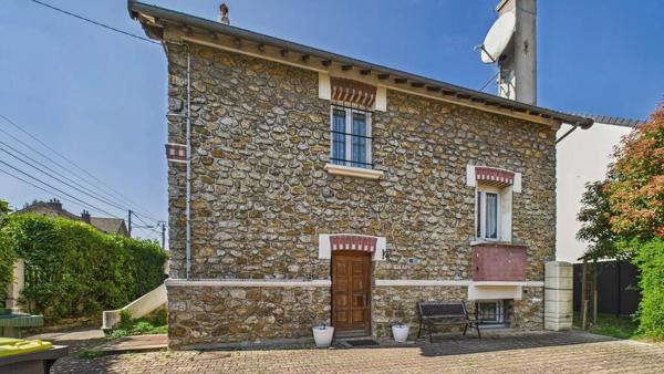 MAISON MEULIÈRE 5 PIÈCES 115 m² À ATHIS-MONS, SECTEUR CALME PROCHE TRAMWAY