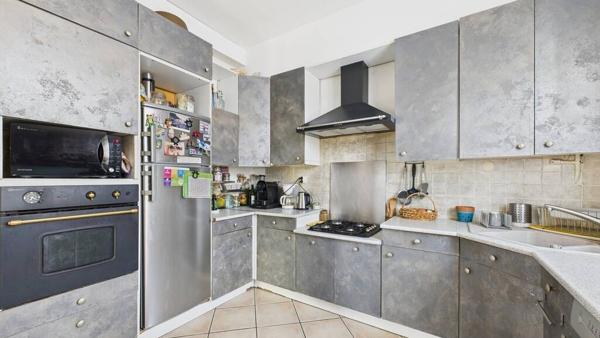 MAISON MEULIÈRE 5 PIÈCES 115 m² À ATHIS-MONS, SECTEUR CALME PROCHE TRAMWAY