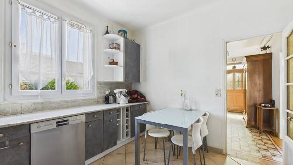 MAISON MEULIÈRE 5 PIÈCES 115 m² À ATHIS-MONS, SECTEUR CALME PROCHE TRAMWAY