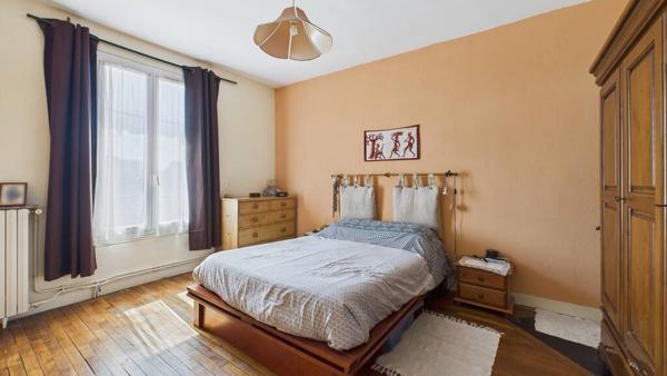 MAISON MEULIÈRE 5 PIÈCES 115 m² À ATHIS-MONS, SECTEUR CALME PROCHE TRAMWAY